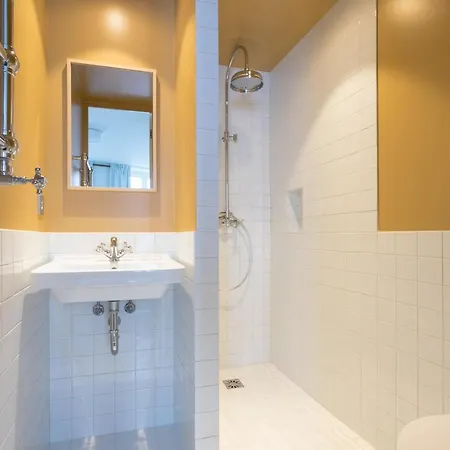 Pied A Terre Saint Honore Apartment *