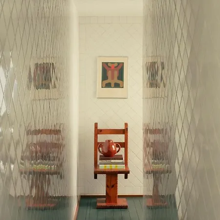 Pied A Terre Saint Honore Paris